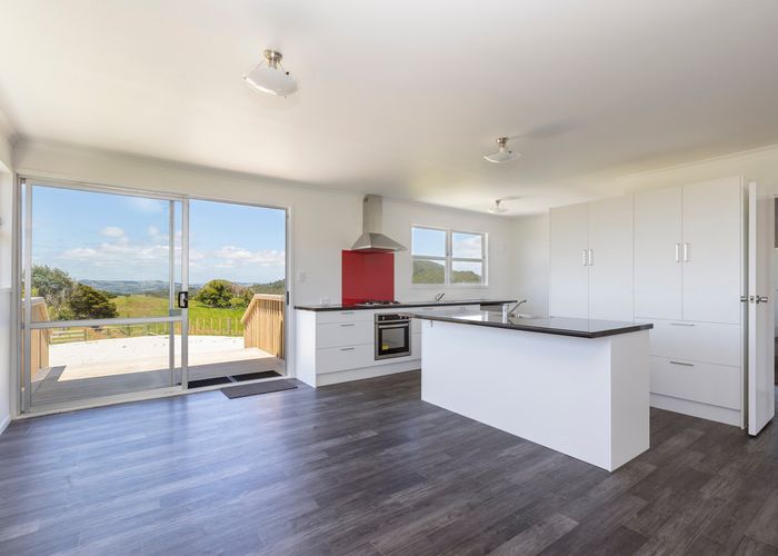  at 15 Brooklands Way, Brynderwyn