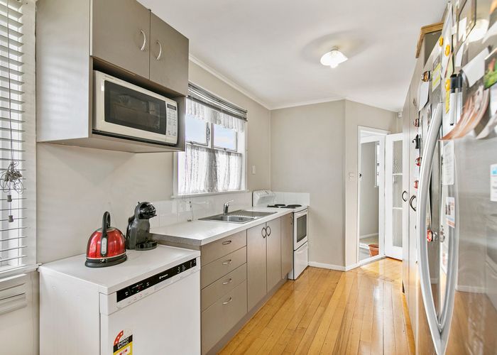  at 27 Lappington Road, Otara, Auckland