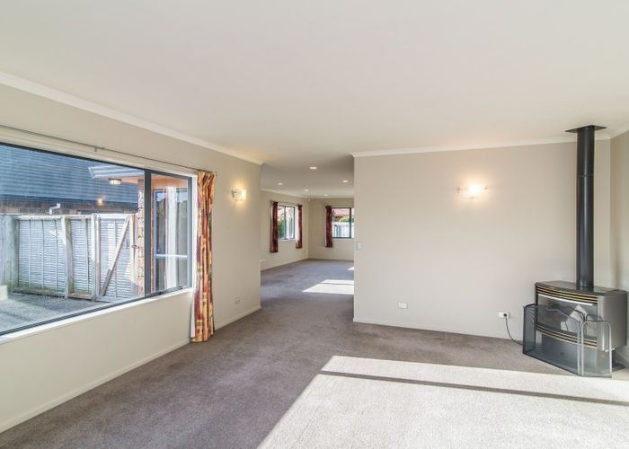  at 8 Nicholas Place, Waikanae Beach, Waikanae