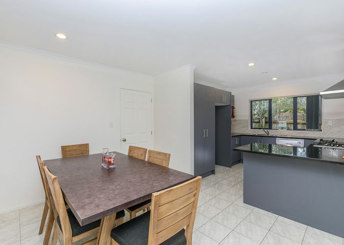  at 19 Edgewood Way, Henderson, Auckland