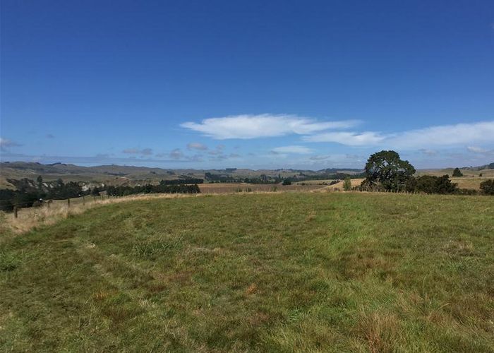  at 2400 Puketitiri Road, Rissington