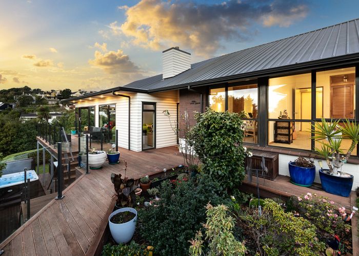  at 69 Cannon Hill Crescent, Mount Pleasant, Christchurch