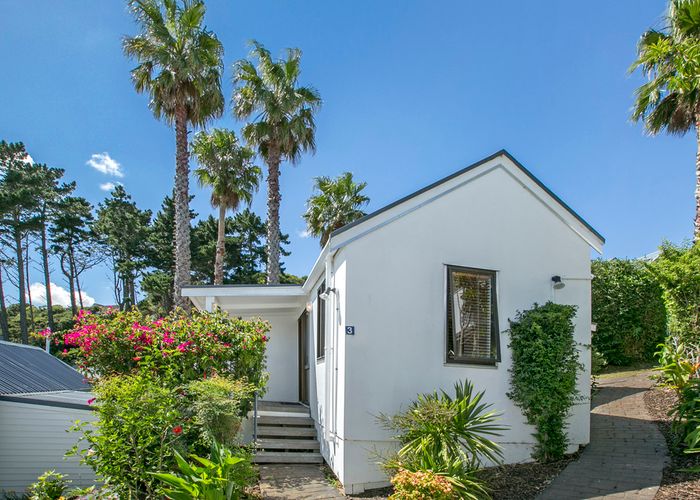  at 4 Bay Road, Palm Beach, Waiheke Island