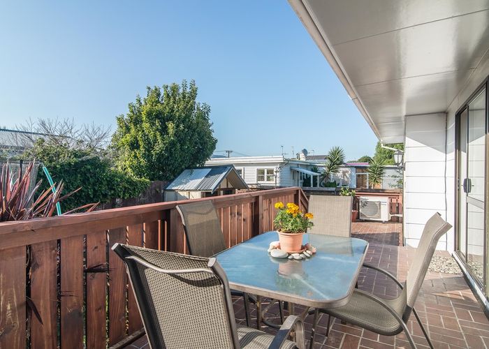  at 15 Goldsborough Avenue, Raumati Beach, Paraparaumu