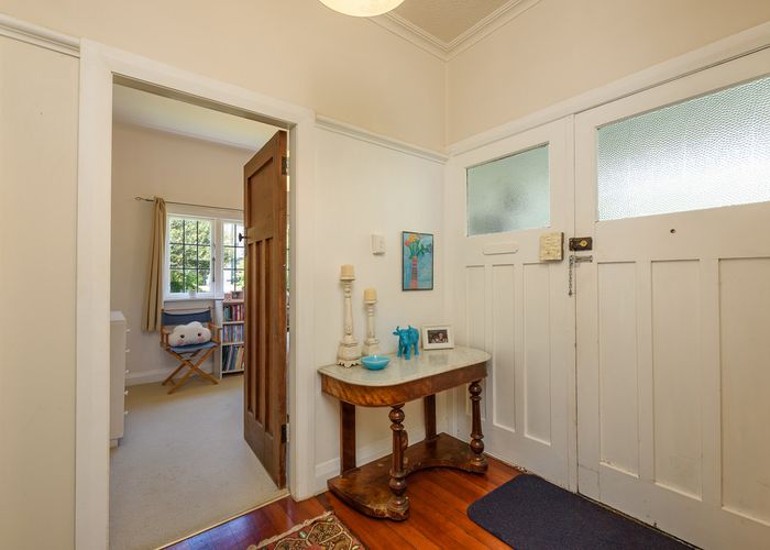  at 15A Raine Street, Karori, Wellington
