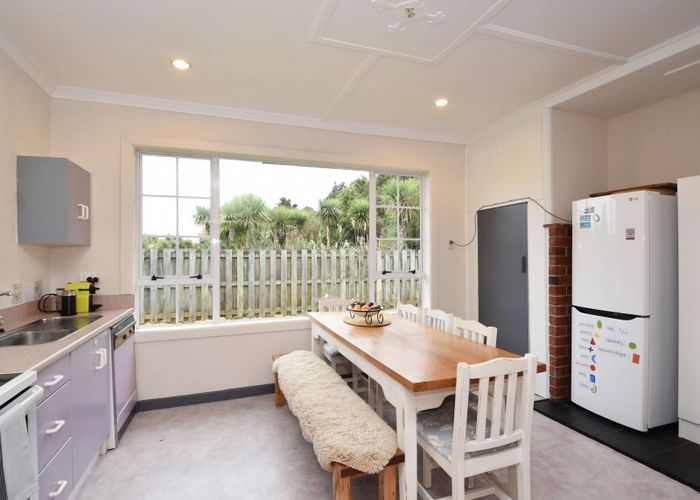  at 76 Dunns Road, Otatara