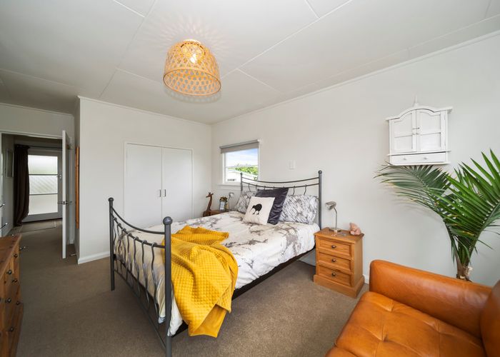  at 8 Tothill Street, Frankleigh Park, New Plymouth