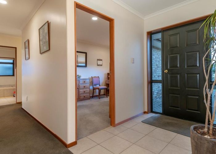  at 42 Manor Park Drive, Pyes Pa, Tauranga