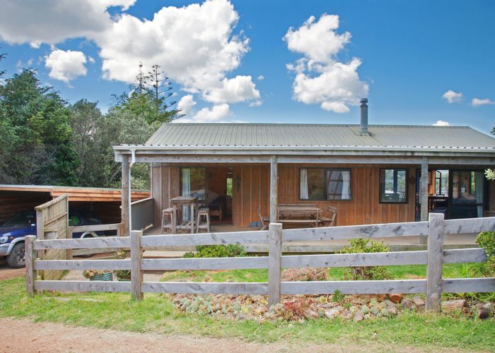  at 32 Albert Crescent, Ostend, Waiheke Island