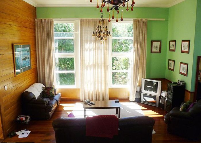  at 17 Chester Road, Clareville, Carterton