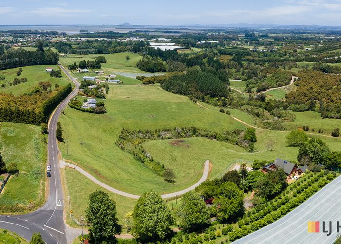  at 225 Henry Road, TAHAWAI