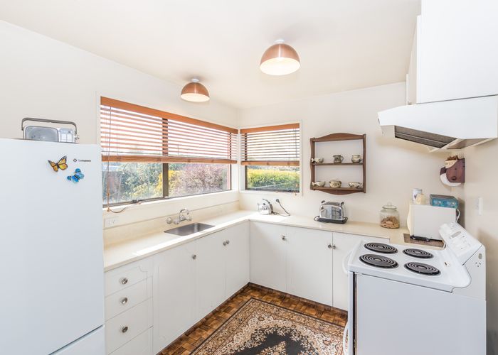  at 2/81 Veitches Road, Casebrook, Christchurch