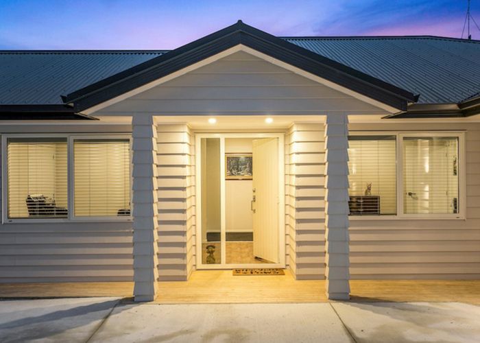  at 38 Roberts Road, Matakatia, Whangaparaoa