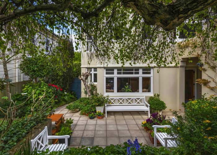  at 19 Grant Road, Thorndon, Wellington