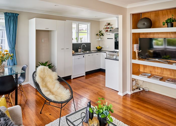  at 55 Davidson Crescent, Tawa, Wellington