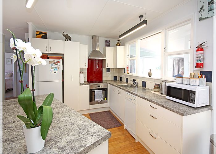  at 3 Andrews Street, Foxton Beach, Foxton