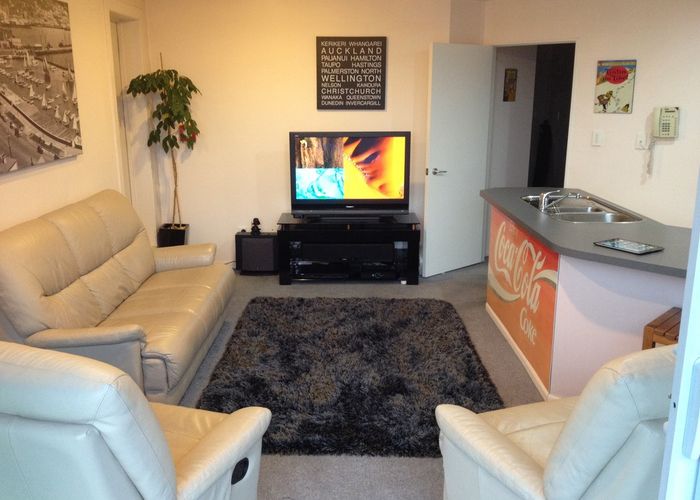  at 12/80 Kent Terrace, Mount Victoria, Wellington