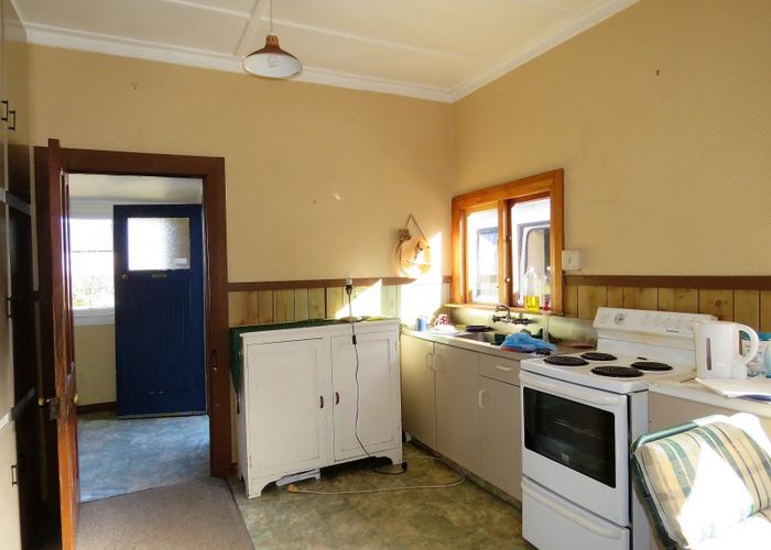  at 8 Stewart Street, Waimangaroa
