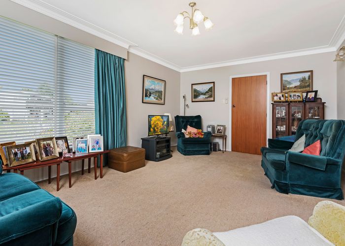  at 6 Blyton Lane, Pakuranga Heights, Auckland