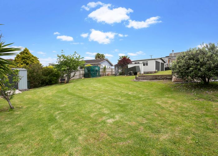  at 87 Sunnyvale Road, Massey, Auckland