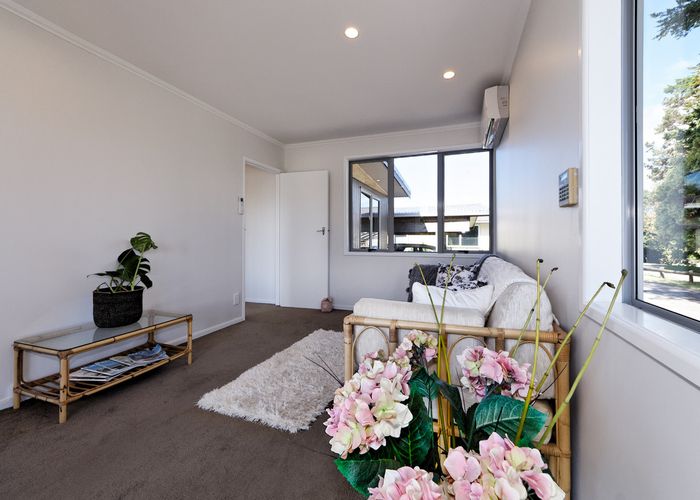  at 1/93 Hobsonville Road, West Harbour, Auckland