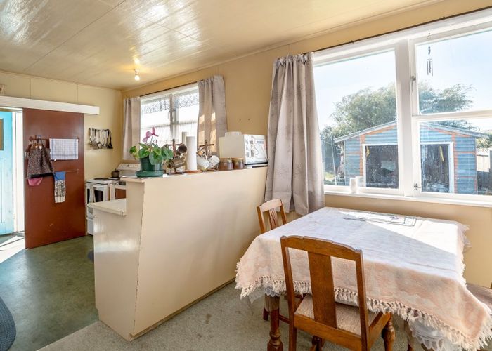  at 5 Dublin Street, Martinborough