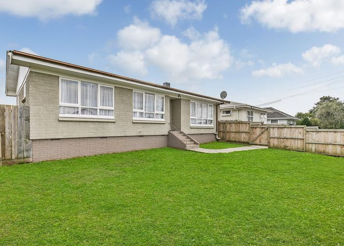  at 6 Fleming Street, Mangere East, Auckland