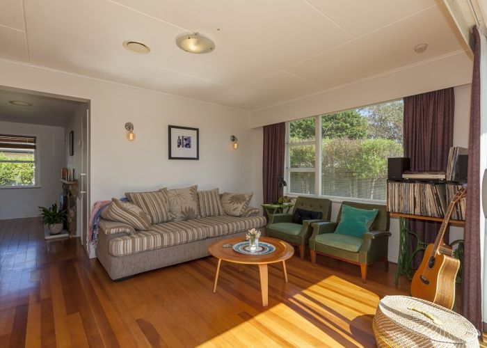  at 9 Huia Road, Raumati Beach, Paraparaumu