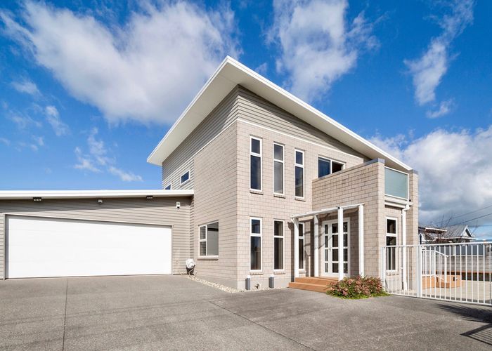 at 10 Oriental Street, Welbourn, New Plymouth