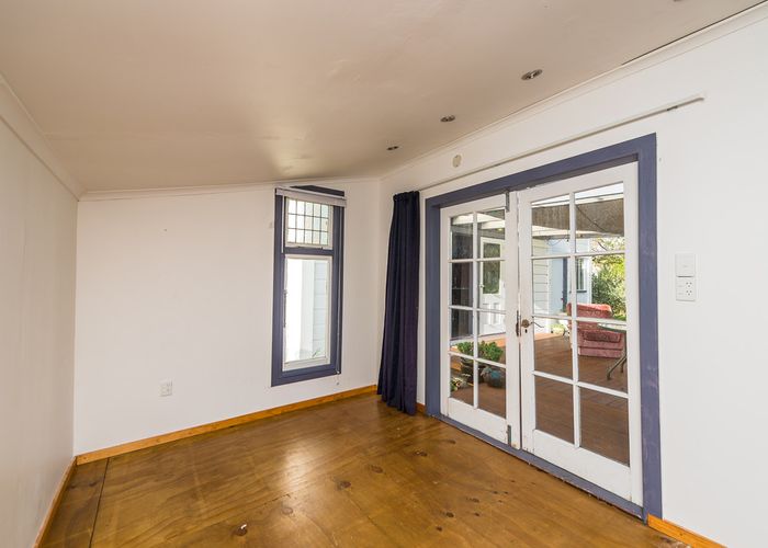 at 5 Roberts Avenue, Aramoho, Whanganui