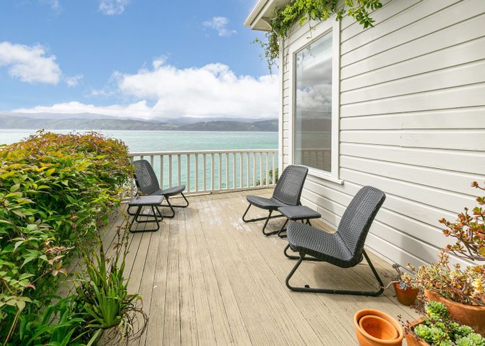  at 427 Karaka Bay Road, Karaka Bays, Wellington, Wellington