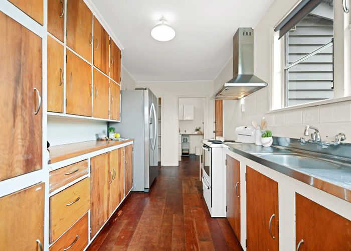  at 14A Graham Street, Hamilton East, Hamilton