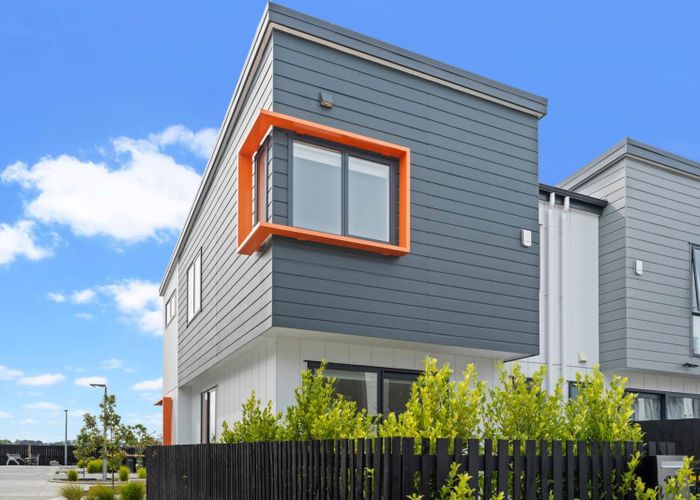  at 17 Papa Takaro Lane, Flat Bush, Manukau City, Auckland