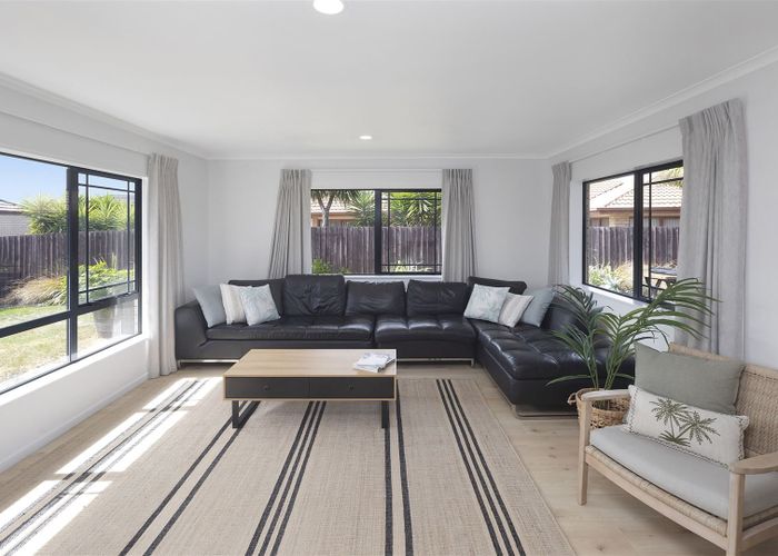  at 35 Eastwood Rise, Waimairi Beach, Christchurch