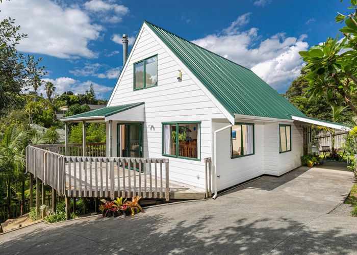  at 2/15 Sunburst Lane, Torbay, Auckland