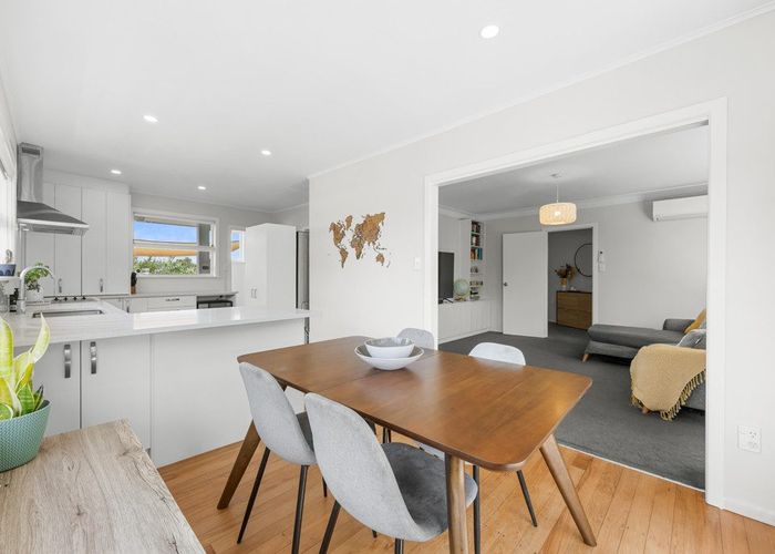  at 1/4 Grassways Avenue, Pakuranga Heights, Manukau City, Auckland