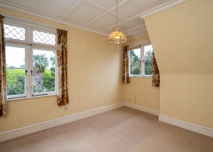  at 903 Caroline Road, Mayfair, Hastings