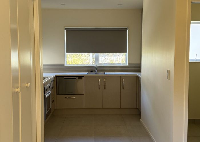  at 83 Fernhill Way, Oteha, North Shore City, Auckland