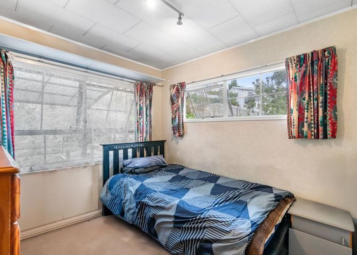  at 6 Glenmary Place, Papatoetoe, Manukau City, Auckland