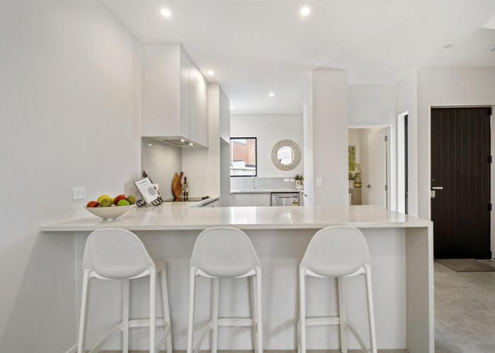  at 6B Pax Avenue, Forrest Hill, Auckland