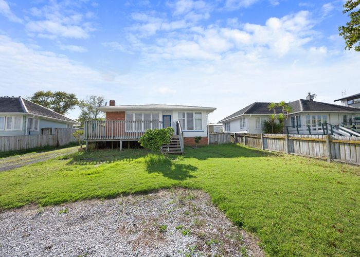  at 1/75 Kervil Avenue, Te Atatu Peninsula, Waitakere City, Auckland