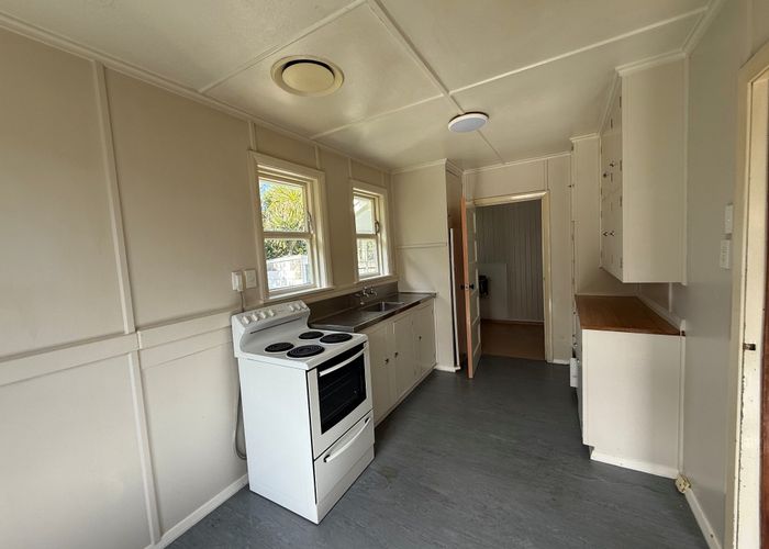  at 16 Karamu Street, Upper Riccarton, Christchurch City, Canterbury