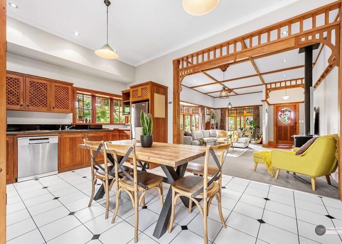  at 6 Prouse Grove, Silverstream, Upper Hutt