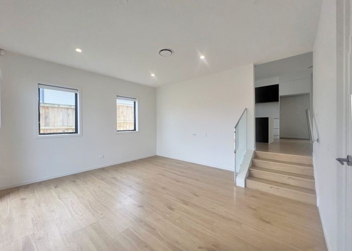  at 296 Bucklands Beach Road, Bucklands Beach, Manukau City, Auckland