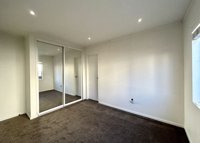  at 4/58 Manuroa road, Takanini, Papakura, Auckland