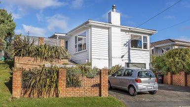  at 9 Huntleigh Park Way, Ngaio, Wellington