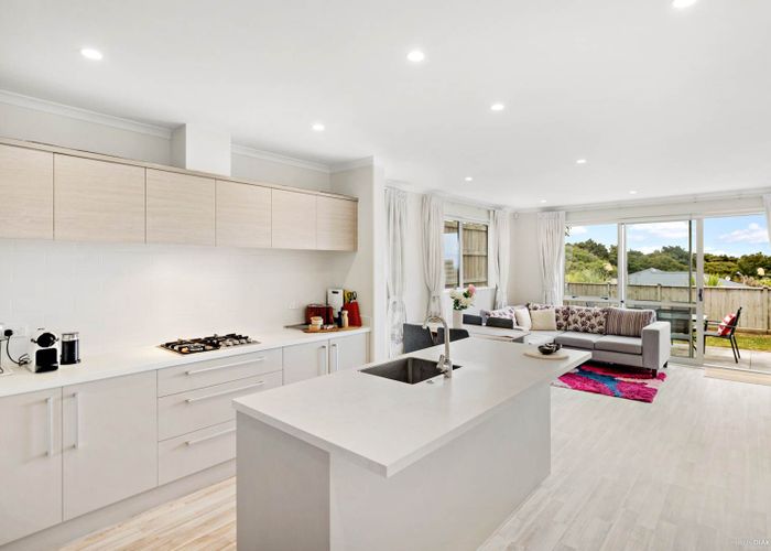  at 102 Matairangi Avenue, Totara Heights, Auckland