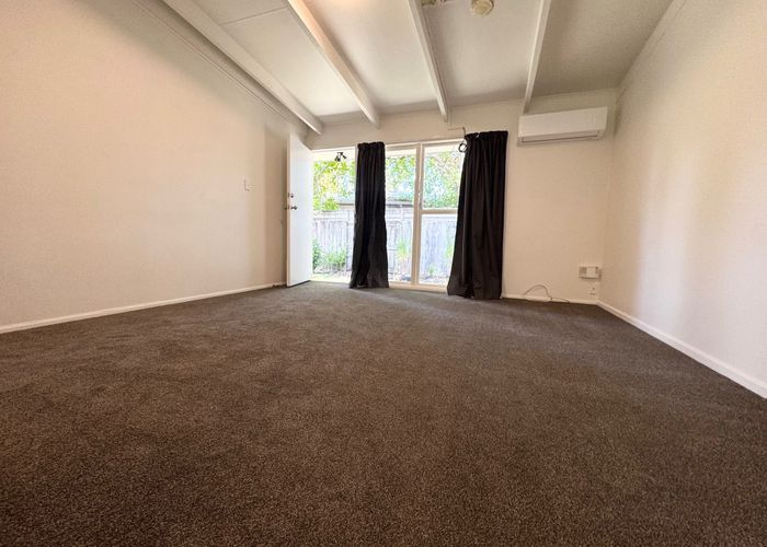  at 2/17 Glengarry Road, Glen Eden, Waitakere City, Auckland