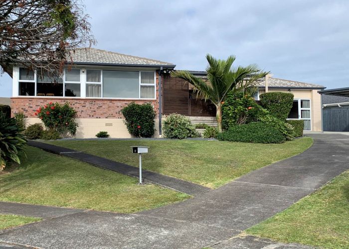 at 13 Quibray Place, Botany Downs, Auckland