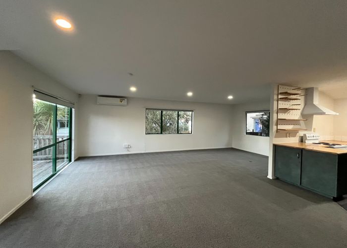  at 2/152 Carrington Road, Mount Albert, Auckland City, Auckland